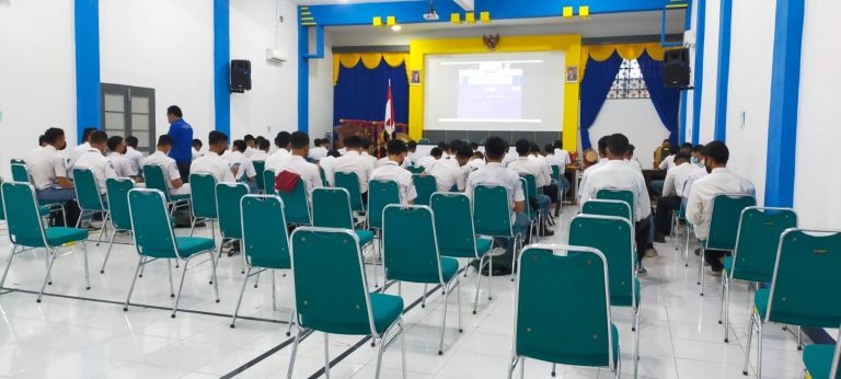 Read more about the article REKRUTMEN UT SCHOOL DI SMK NEGERI 01 SEMARANG