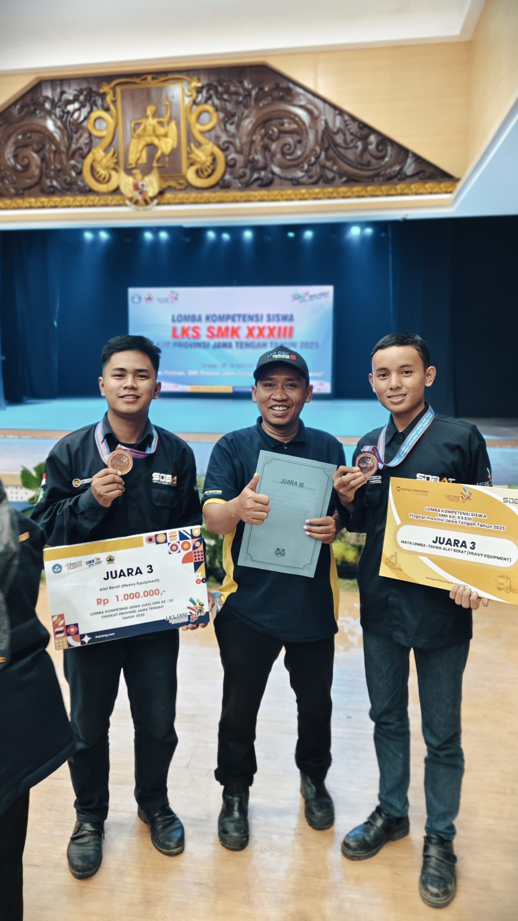 Pak Sentot dan Juara 3 Lks TAB